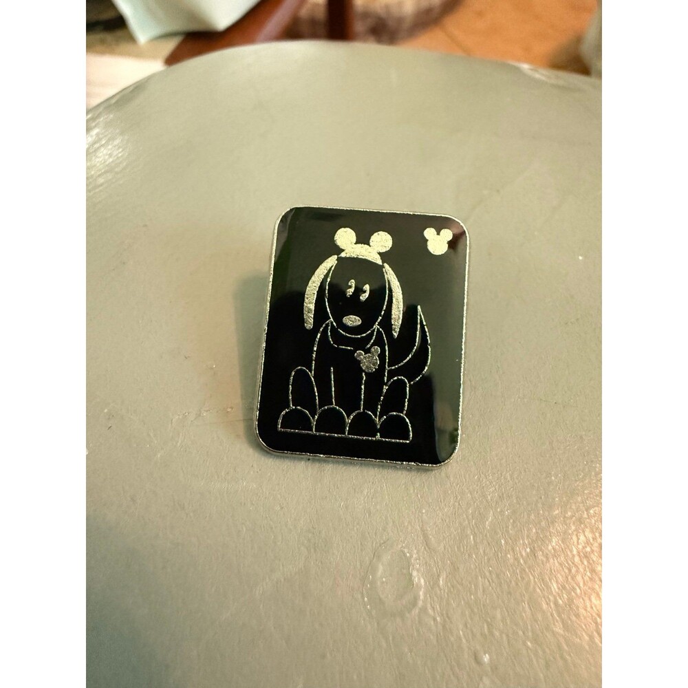 Disney 2008 Hidden Mickey Dog With Mouse Ears Pin